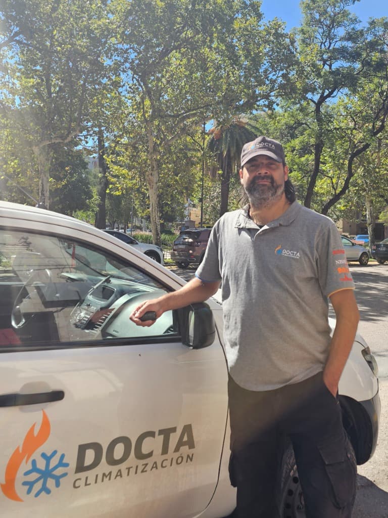 Javier (Flaco) – Técnico en Docta
